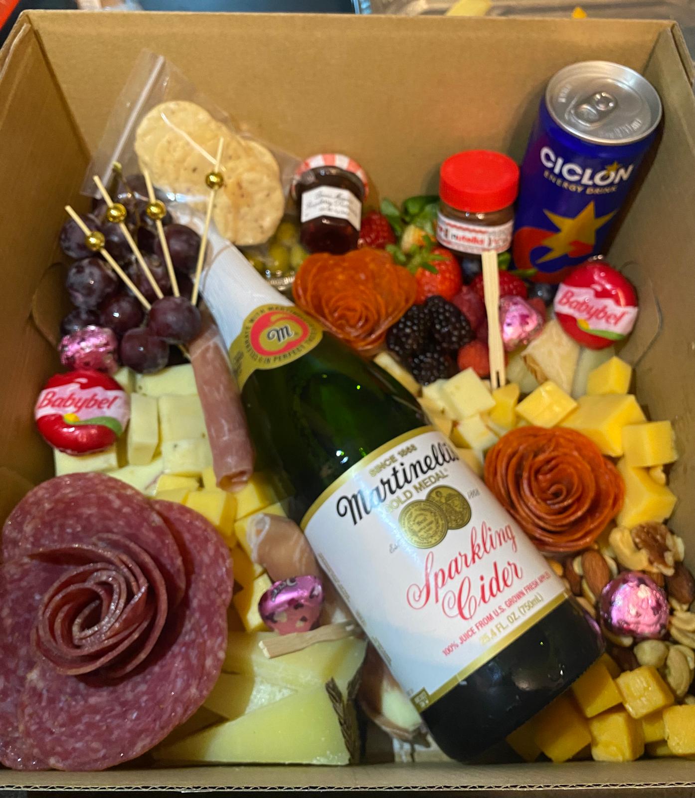 Caja Charcuteria 8-10 Personas con Bebida sin Alcohol